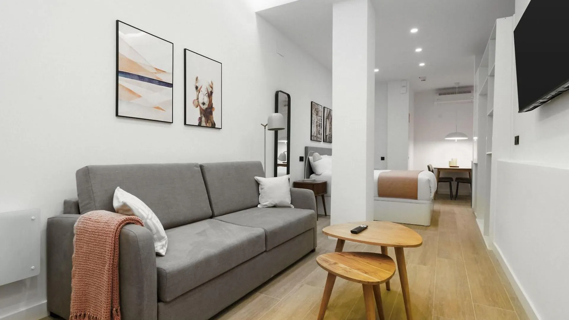 Apartment Limehome Madrid Calle De Matilde Diez Spain