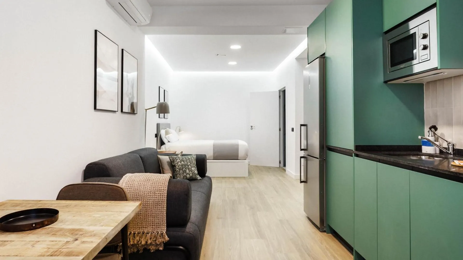 Limehome Madrid Calle De Matilde Diez 0*,